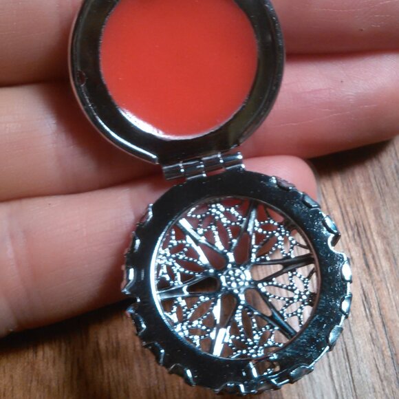 Openable Orange Resin Stainless Steel Pendant Necklace - Picture 12 of 13